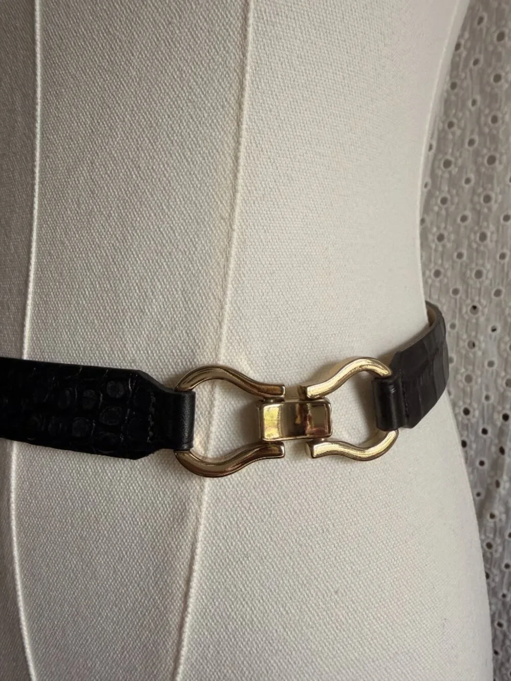 Rouje Skinny Embossed Belt. Size S/M.